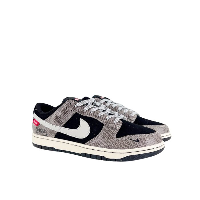 NIKE SB DUNK LOW X SUPREME YEAR OF THE SNAKE LIMITED EDITION BLACK GRAY SMALL HOOK STARS XS1086 017