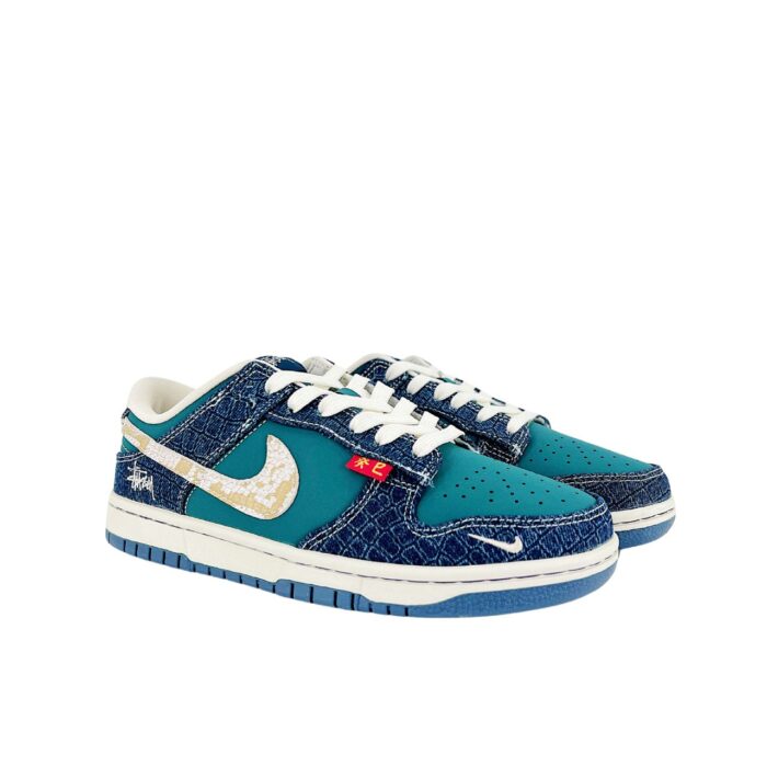 NIKE DUNK SB LOW X STUSSY LUNAR YEAR OF THE SNAKE GREEN