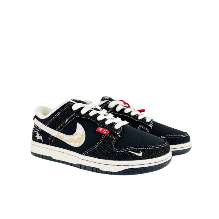 NIKE DUNK SB LOW X STUSSY YEAR OF THE SNAKE BLACK WHITE