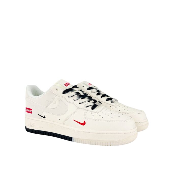 NIKE AIR FORCE 1 LOW X SUPREME OFF WHITE