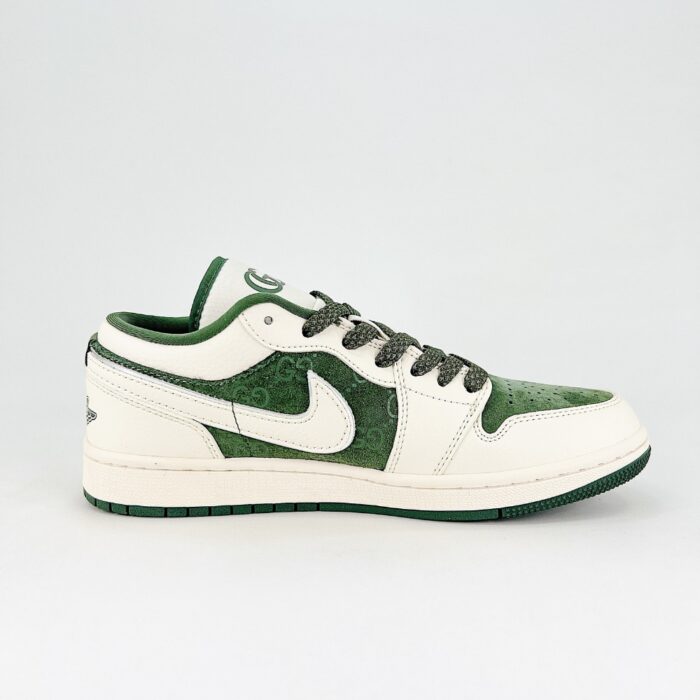 NIKE AIR JORDAN 1 LOW X GUCCI WHITE GREEN - Image 2