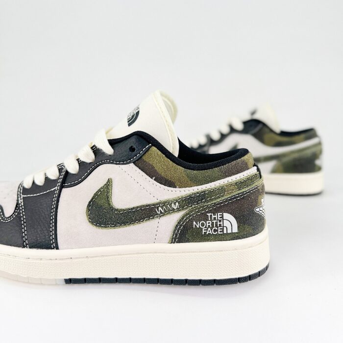 NIKE AIR JORDAN 1 LOW X THE NORTH FACE BLACK GREEN DM9188 013 - Image 3